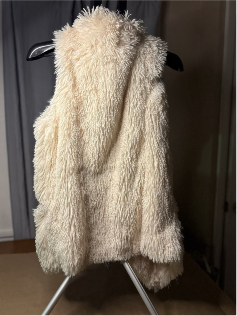 Democracy Women's M Ivory Faux Fur Shag Coat Jacket Glam Boho Statement - Picture 7 of 10